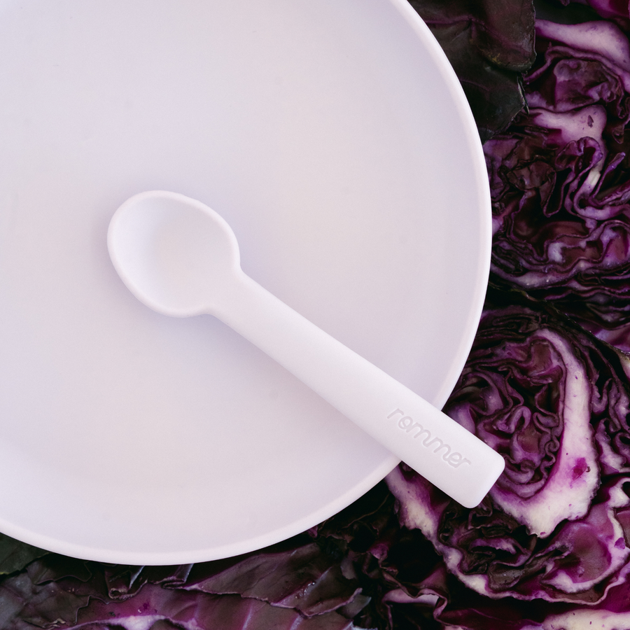 Rommer Dinnerware in Lilac